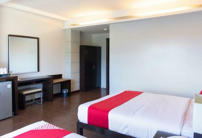 Quarto Deluxe, East View