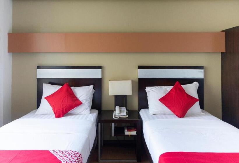 Quarto Estandar, East View