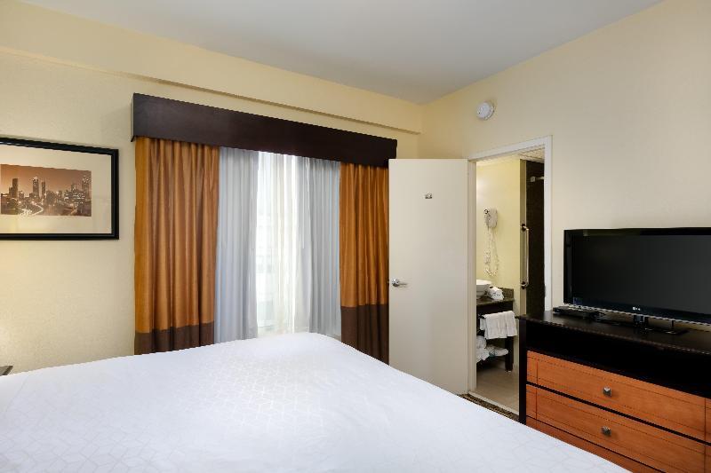 キングサイズベッドのエクゼクティブルーム, Holiday Inn Express & Suites   Atlanta Downtown, An Ihg