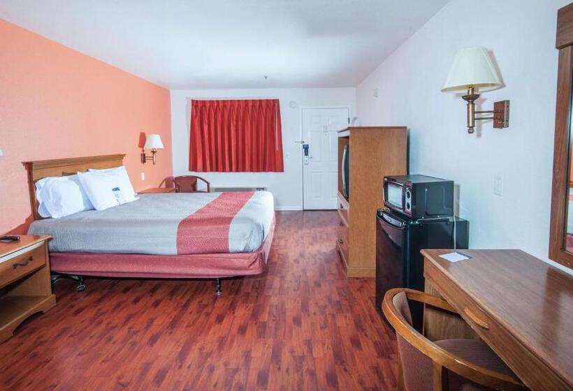 장애인을 위한 스탠다드 룸, Motel 6santa Nella, Ca  Los Banos