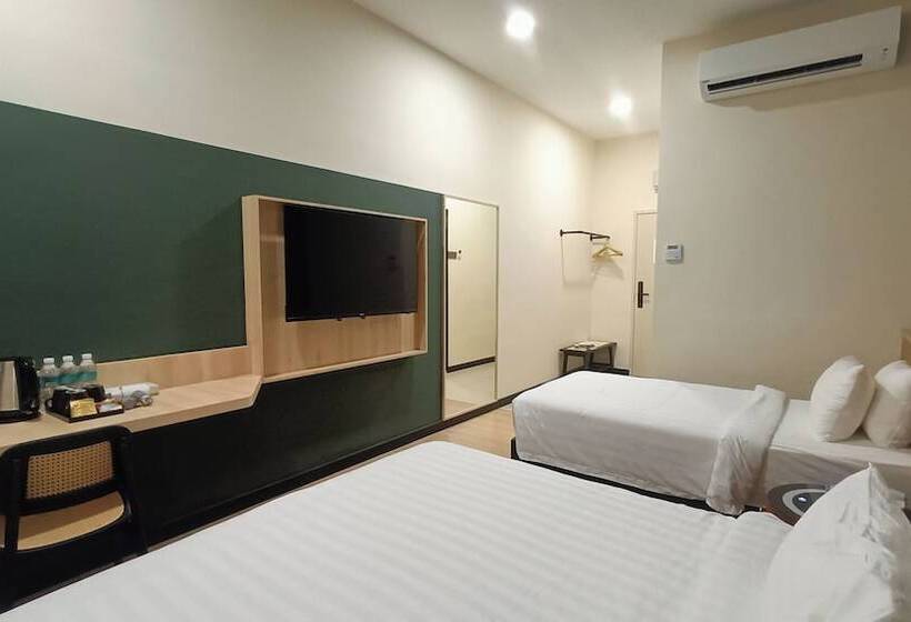 Трехместный Президентский, Urban Inn Alor Setar