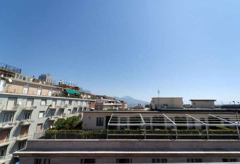 سوییت جونیور, Hg Boutique Toledo, Napoli Centro, By Clapa Group