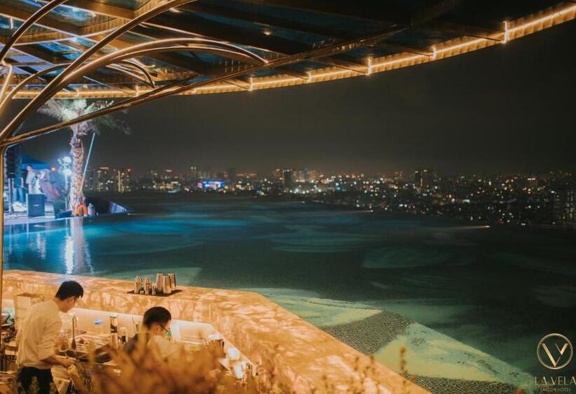 اتاق سوپریور, La Vela Saigon