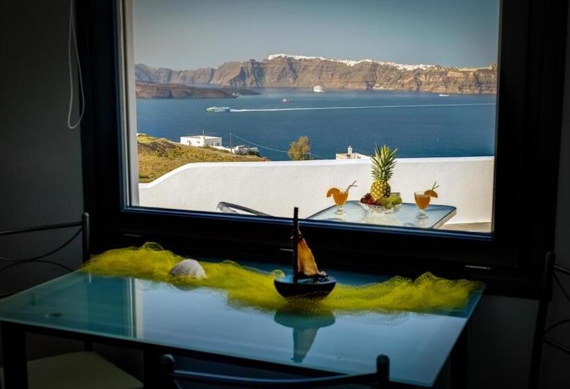 سوییت لوکس, Pancratium Villas & Suites