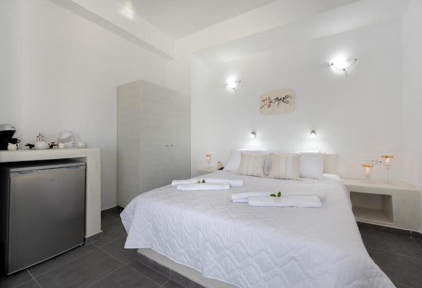 سوییت لوکس, Pancratium Villas & Suites