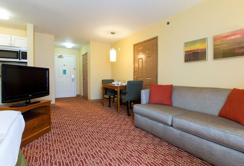 Люкс, Dulles Suites