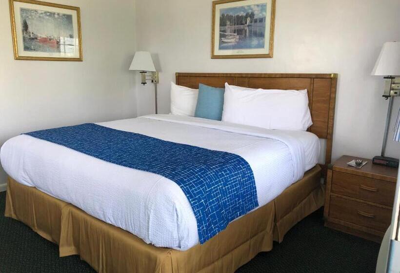 Стандартный Номер Кровать Кинг, Travelodge By Wyndham Cape Cod Area