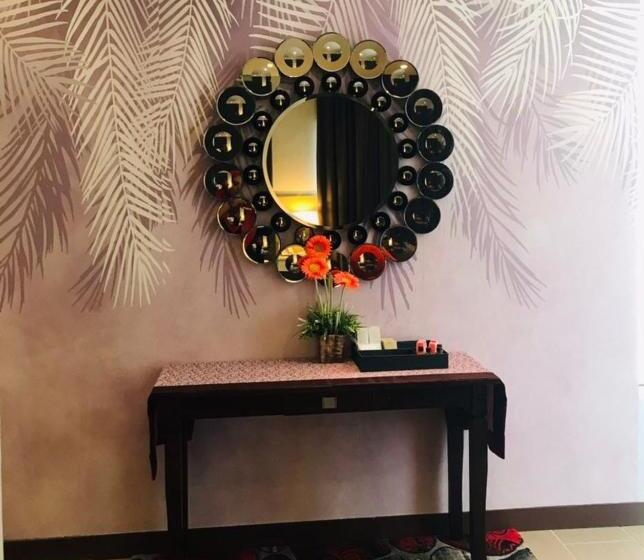 سوییت خانوادگی, Villa Abadi Resort