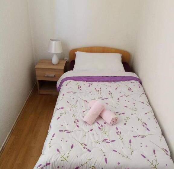 اتاق استاندارد یک نفره, Guest House Janja Ostojic