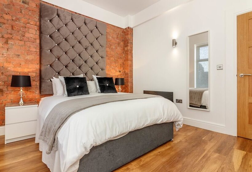 Suíte Vista Cidade, Swan Street Townhouse Hot Tub & Roof Terrace