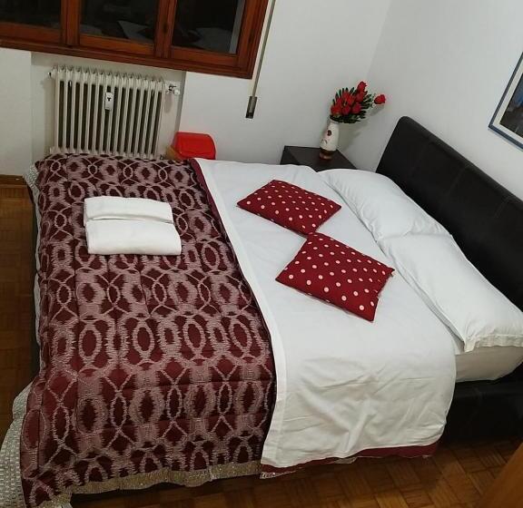 Quarto Estandar Banheiro Compartilhado, Venice Star House