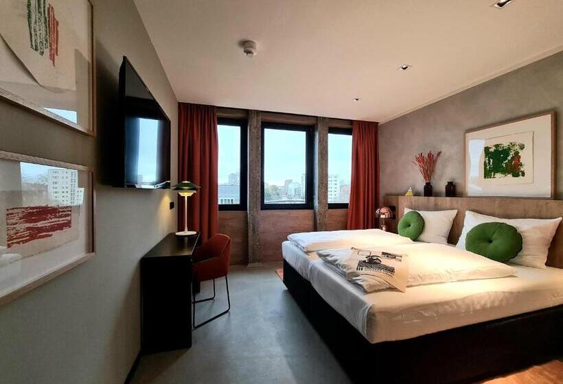高级大房间, Koncept Hotel International