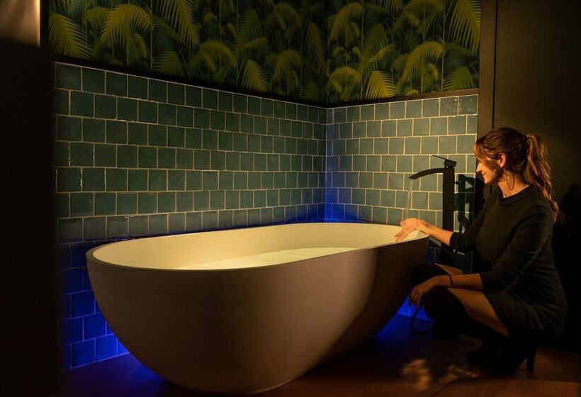 标准间, Koncept Hotel International