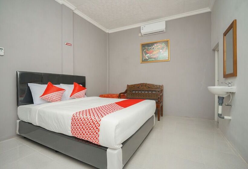 Номер Deluxe, Nindy Homestay By Oyo Rooms