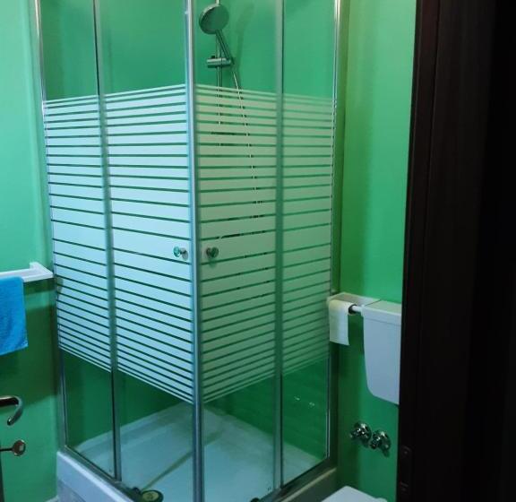 اتاق استاندارد, Comeacasa