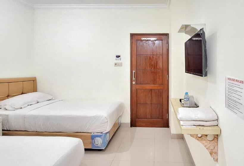 Номер Стандарт, Papa Kana Farm Mitra Reddoorz At Pacet Mojokerto