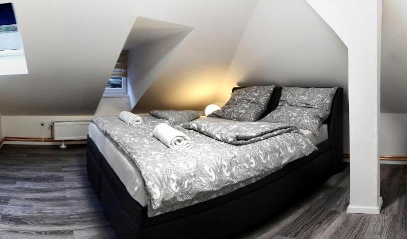 Family Suite, Kotva