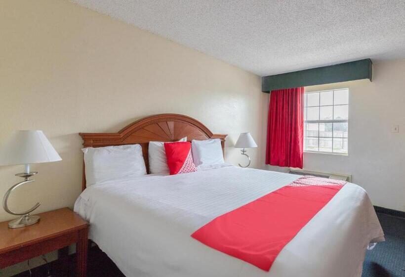 带大床的标准间, OYO Hotel San Antonio Lackland near Seaworld