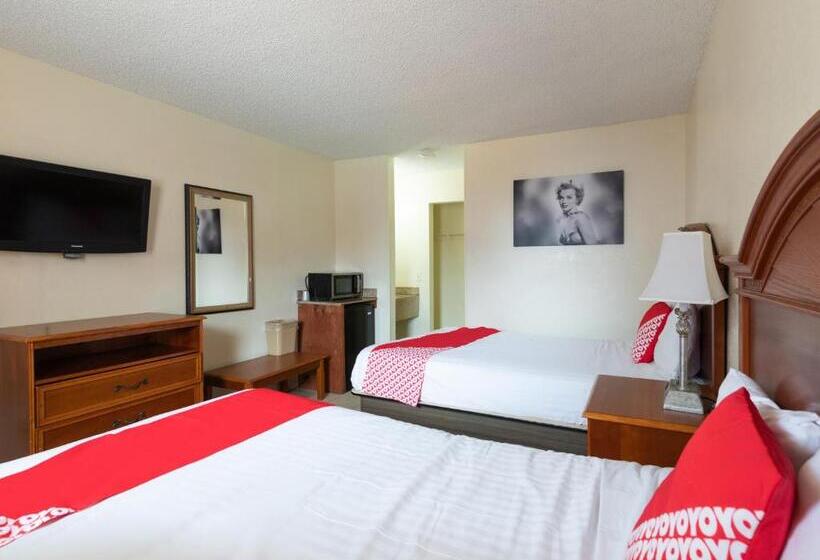 带2个双人床的标准工作室, OYO Hotel San Antonio Lackland near Seaworld