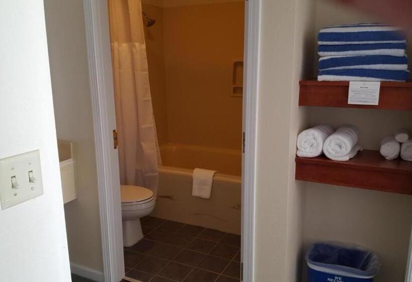 Suite, Hilton Vacation Club Varsity Club South Bend, In