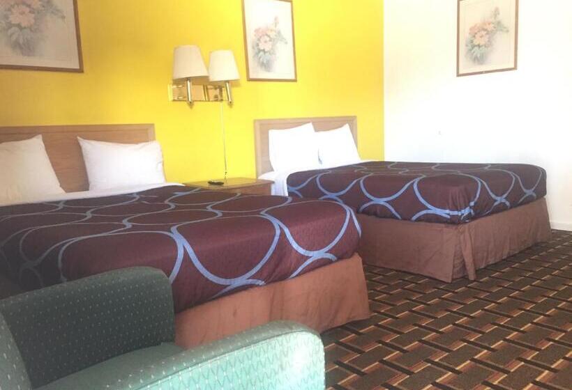 Номер Стандарт, Village Inn Salina