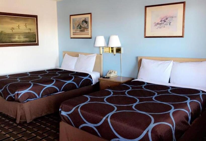 Номер Стандарт, Village Inn Salina