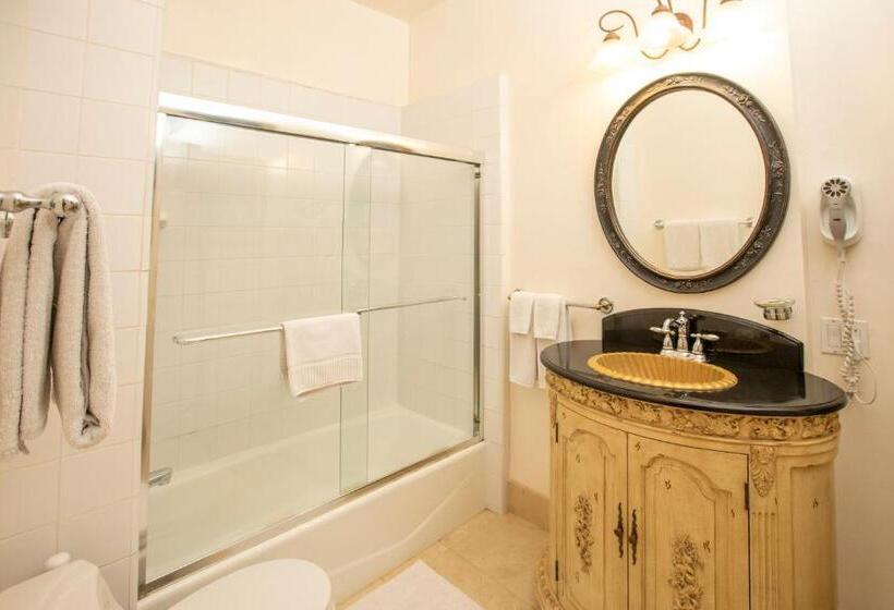 Superior Kamer met Kingsize Bed, Washington Square Inn