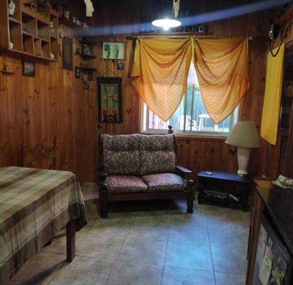 低层单卧公寓, Casa D'vilero En Temperley