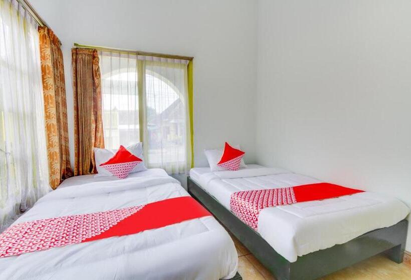Номер Economy, Orange Inn Redpartner Madiun