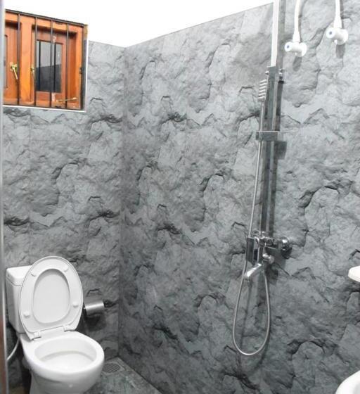 اتاق استاندارد با چشم‌انداز باغ, Shalomi Villas