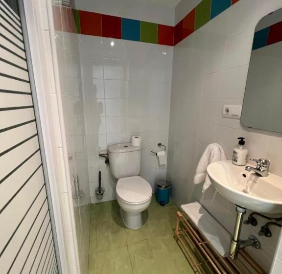 اتاق استاندارد با سرویس بهداشتی مشترک, Hosteria Tajahierro
