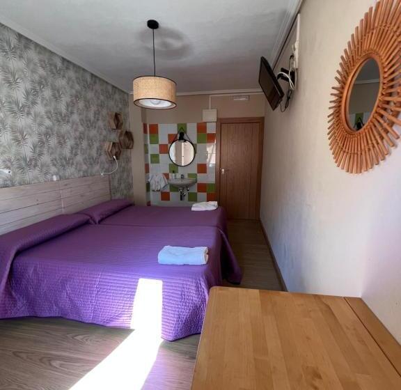 اتاق استاندارد یک تخته با سرویس بهداشتی مشترک, Hosteria Tajahierro
