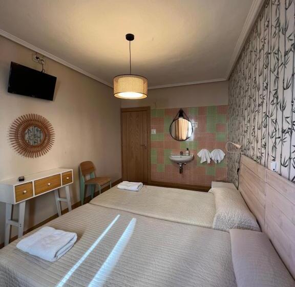 اتاق استاندارد با سرویس بهداشتی مشترک, Hosteria Tajahierro