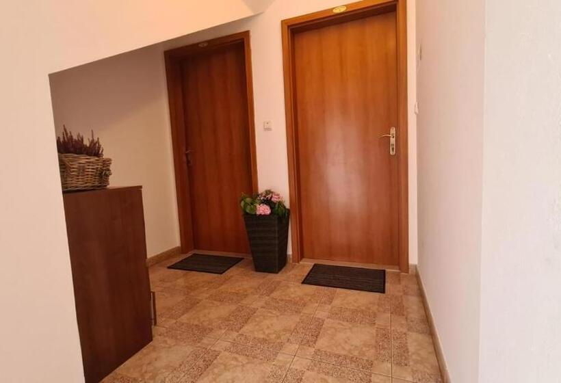 침실 2개 아파트, Apartments Baškovic