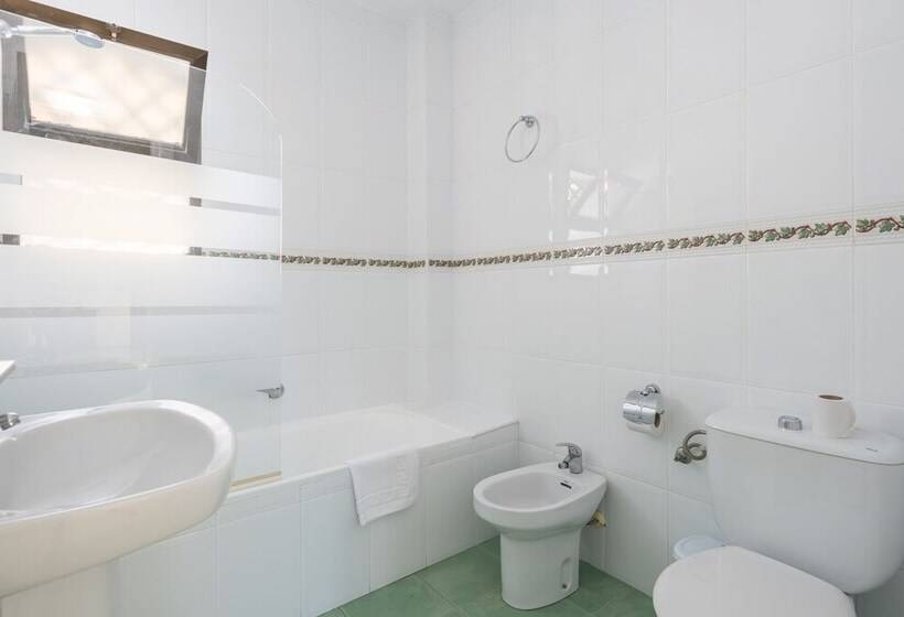 Quarto Estandar, Aparthotel Playamaro