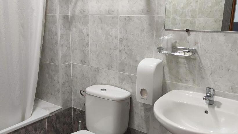 Номер Стандарт, Hostal Doña Isabel