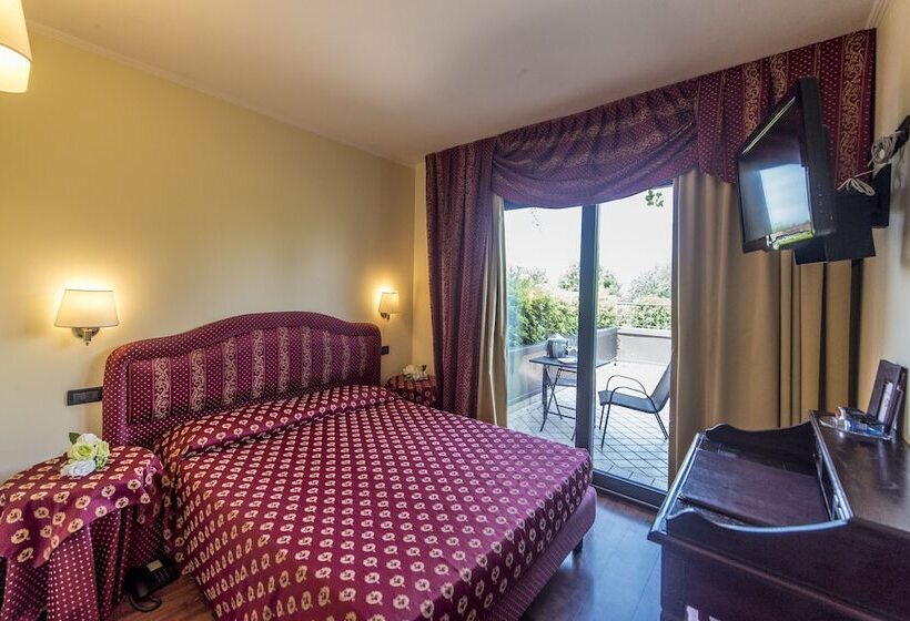 Трехместный Номер Комфорт, Admiral Hotel Villa Erme