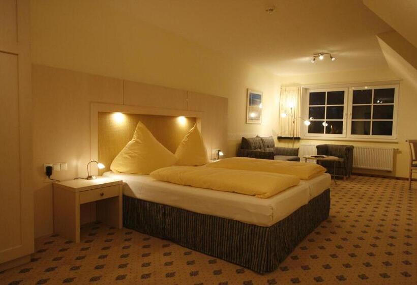 Полулюкс, Und Spa Lundenbergsand