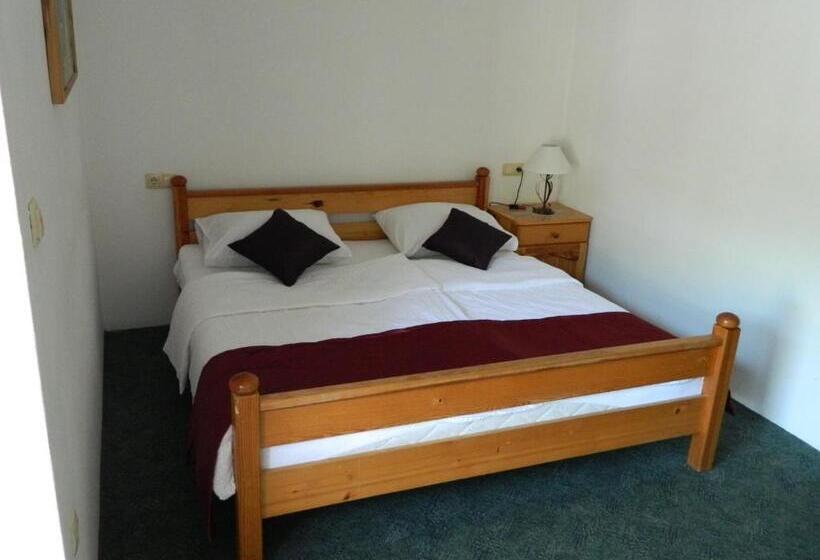 اتاق استاندارد با بالکن, Motel Jelčić