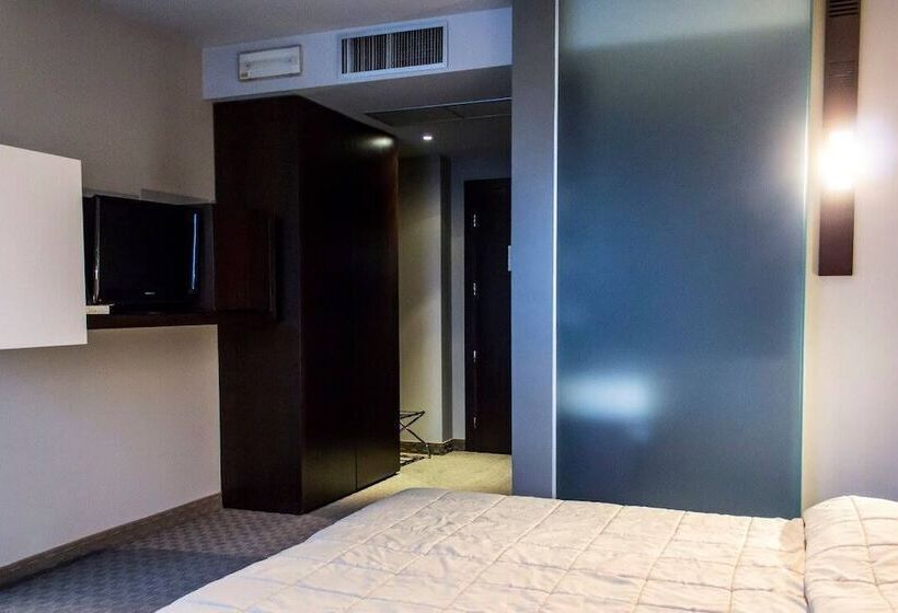 Четырехместный Номер Стандарт, Bes Hotel Cremona Soncino