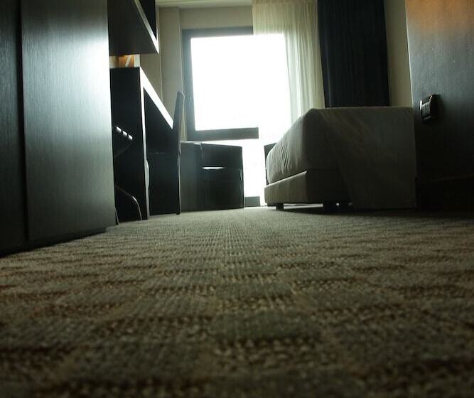 Номер Стандарт Трехместный, Bes Hotel Cremona Soncino