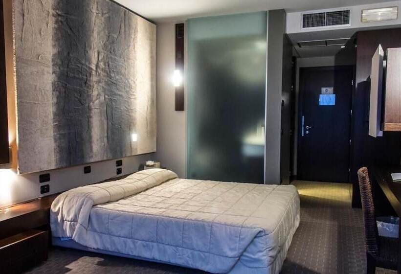 Номер Стандарт, Bes Hotel Cremona Soncino