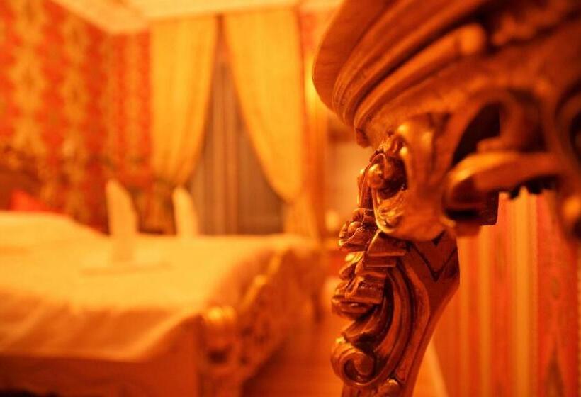 اتاق لوکس, Rezidence Zámeček   Boutique