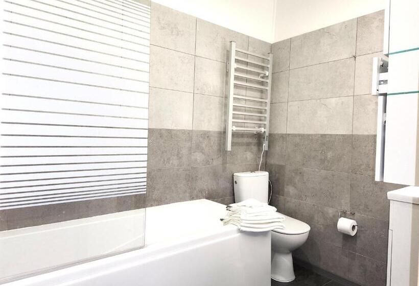 استودیوی لوکس, Rezidence Zámeček   Boutique