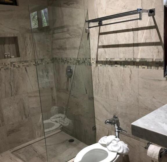غرفة قياسية سرير كينج, Cuxos Hotel Beachfront