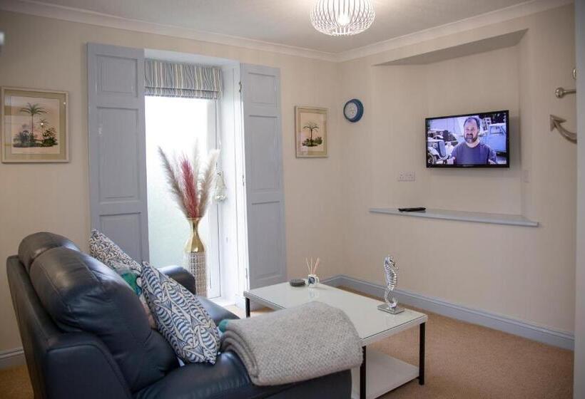Люкс Повышенной Комфортности, Carlton Court