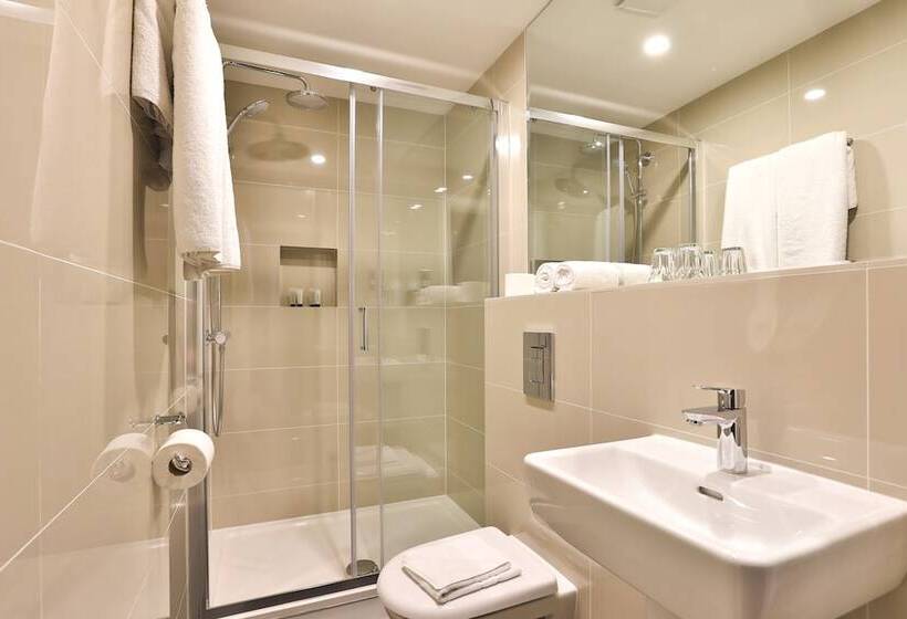Трехместный Президентский, Park Avenue J Hotel London Hyde Park