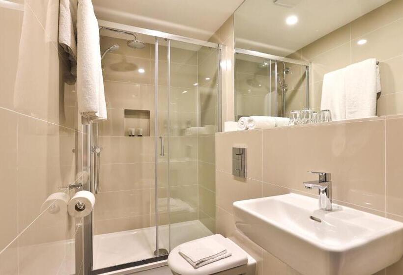 Трехместный Президентский, Park Avenue J Hotel London Hyde Park