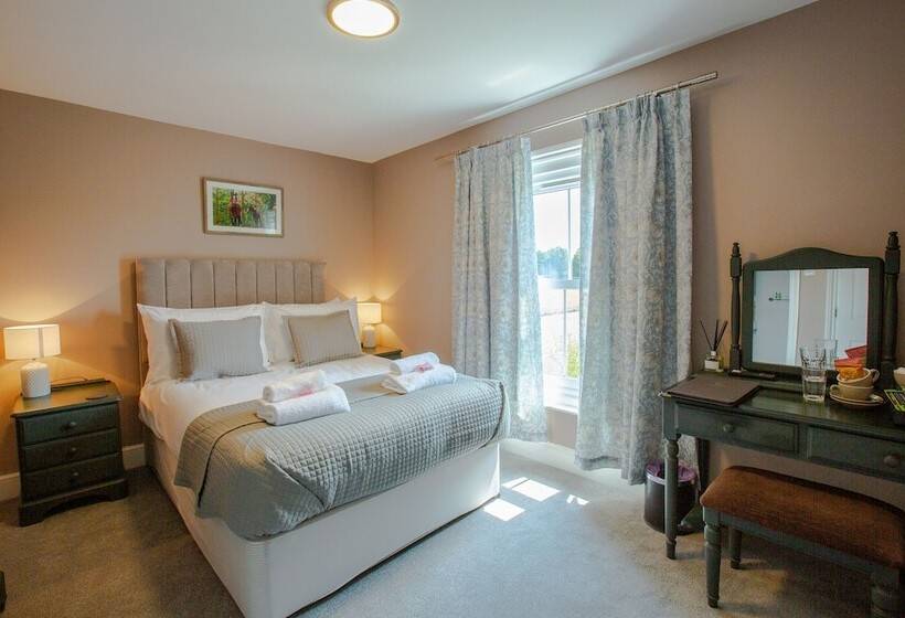 Номер Стандарт, Woodfalls Inn