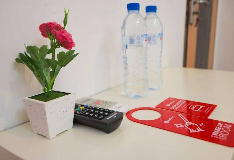 Номер Стандарт, Reddoorz Near Plaza Araya Malang